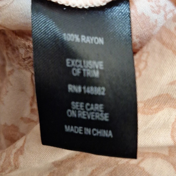 Torrid Foral Chalis tiered Babydoll top torrid SZ 1 - Picture 9 of 9